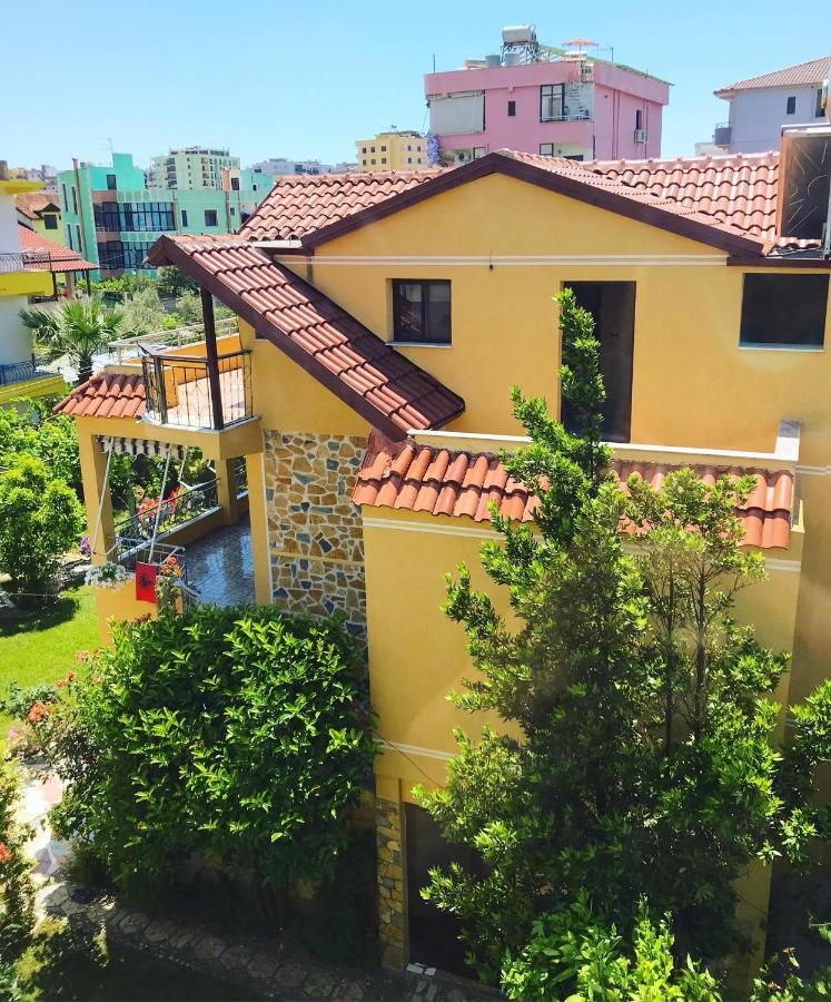 Vila Aliaj Deluxe Apartment With 2 Rooms & 2 Baths And Garden View Durrës Exteriör bild